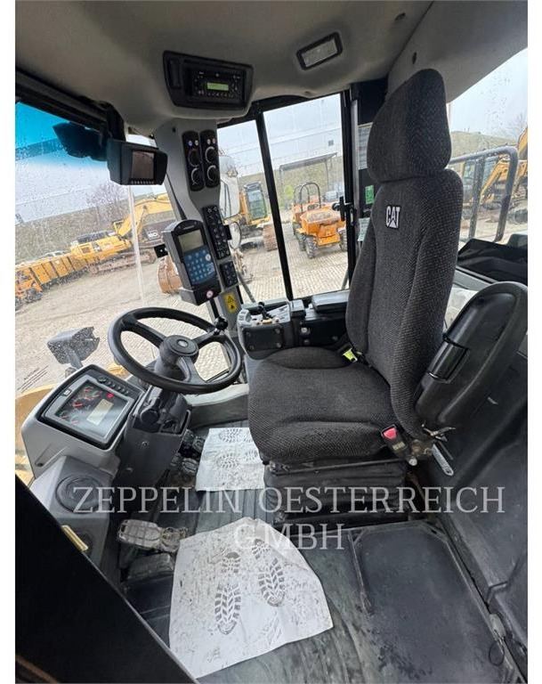 Chargeuse sur pneus CAT 950K