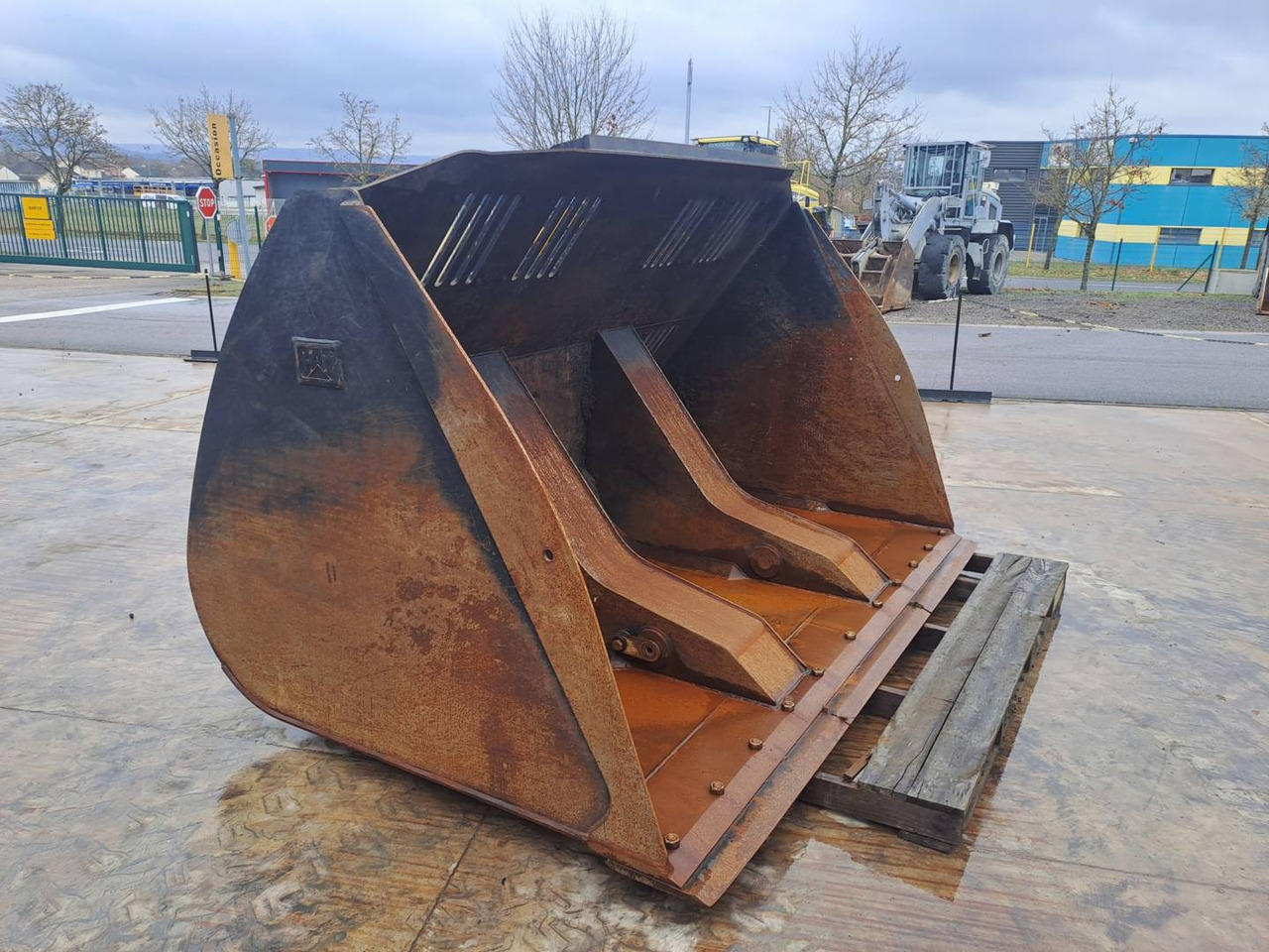 Chargeuse sur pneus CAT 950M