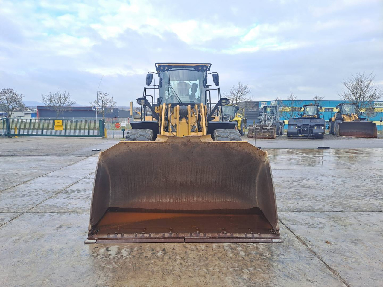 Chargeuse sur pneus CAT 950M