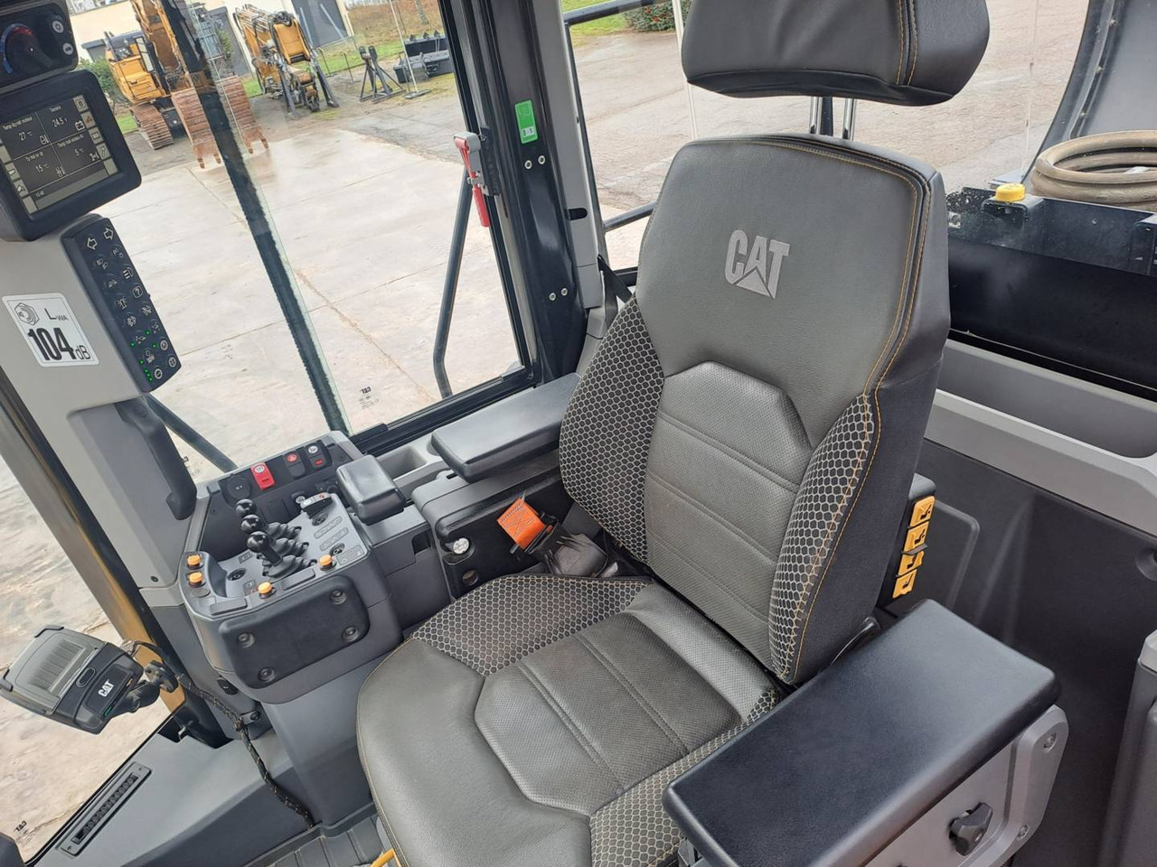 Chargeuse sur pneus CAT 950M