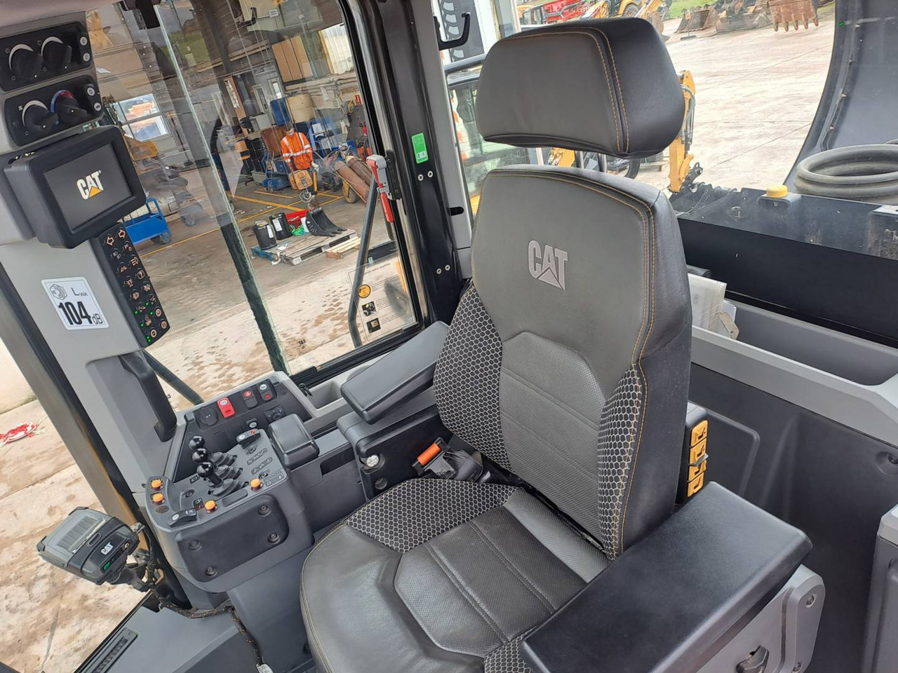 Chargeuse sur pneus CAT 950M