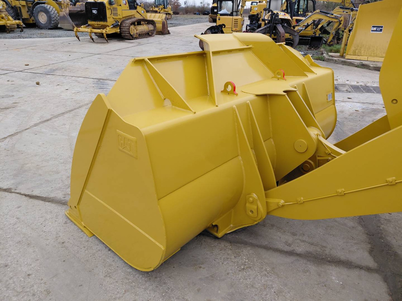 Chargeuse sur pneus CAT 950M