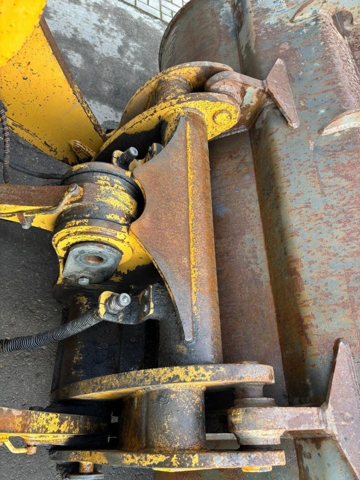 Chargeuse sur pneus CAT 950 K