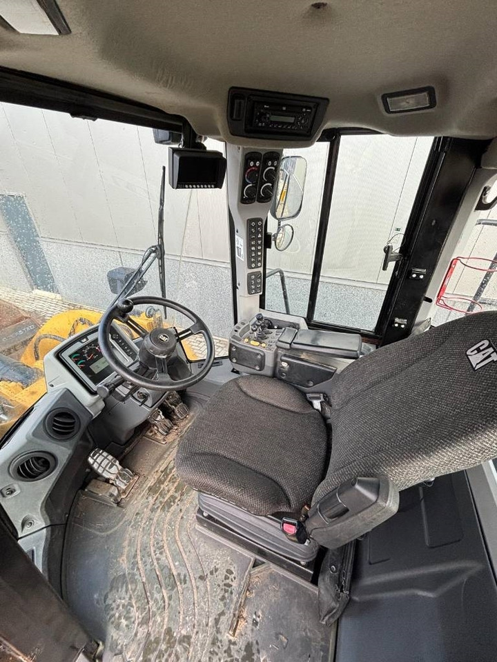 Chargeuse sur pneus CAT 950 K