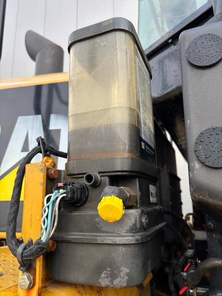 Chargeuse sur pneus CAT 950 K