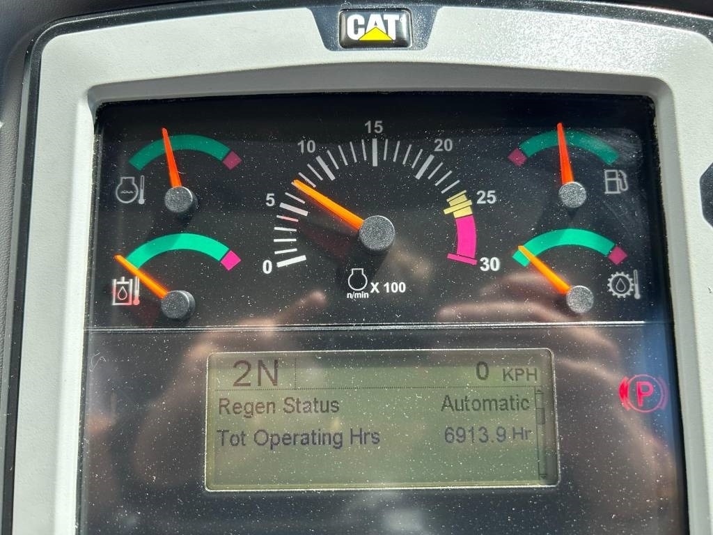 Chargeuse sur pneus CAT 950 K