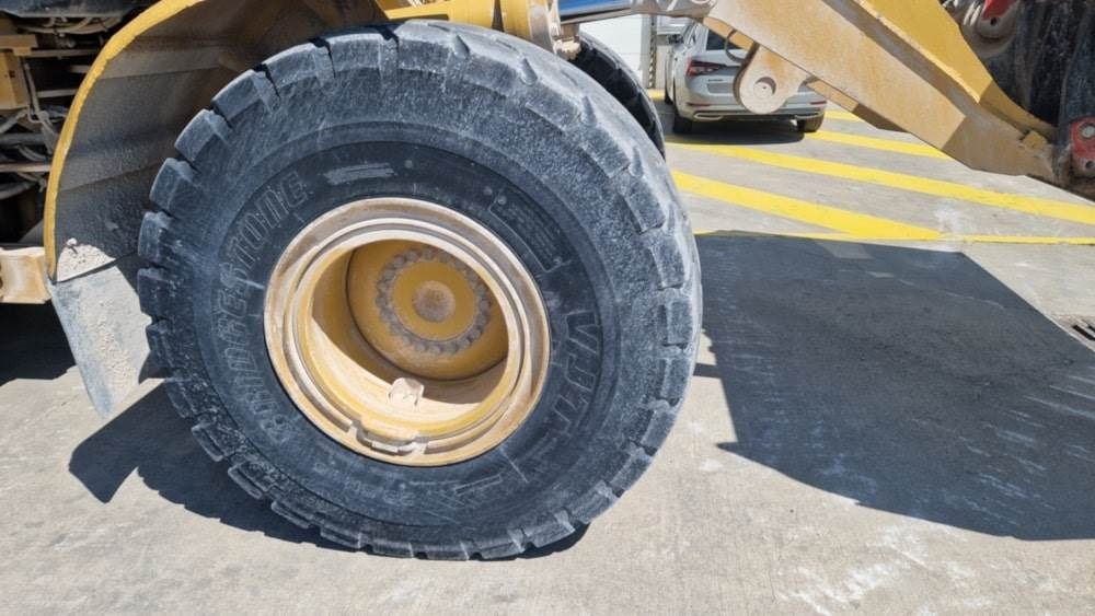 Chargeuse sur pneus CAT 962H