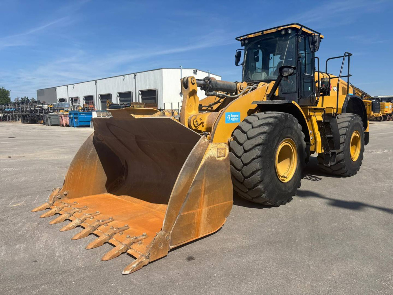 Chargeuse sur pneus CAT 966