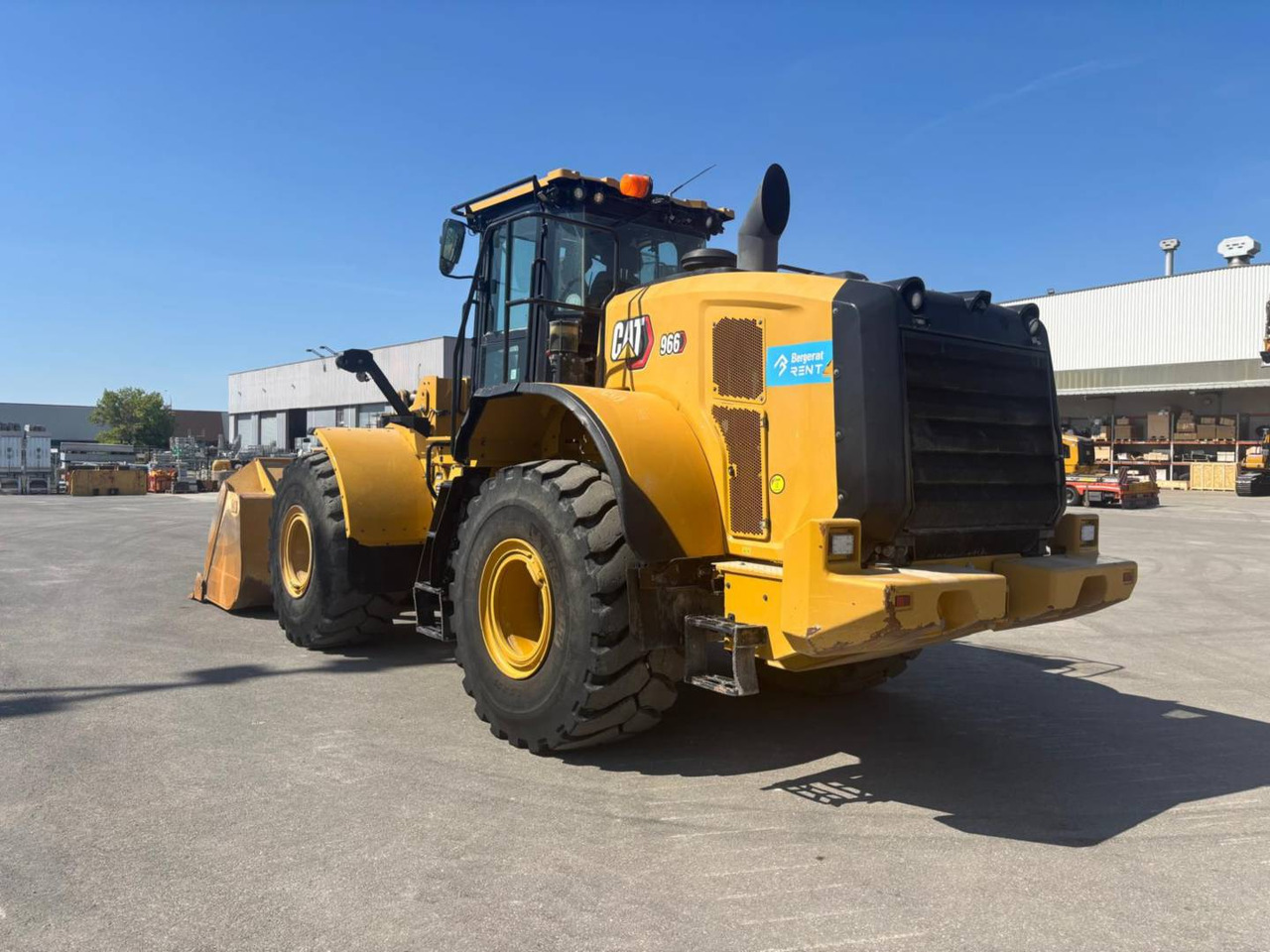 Chargeuse sur pneus CAT 966