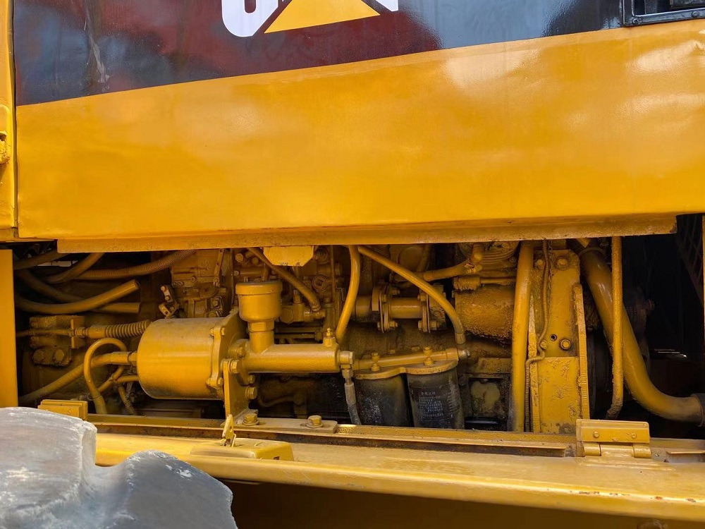 Chargeuse sur pneus CAT 966C