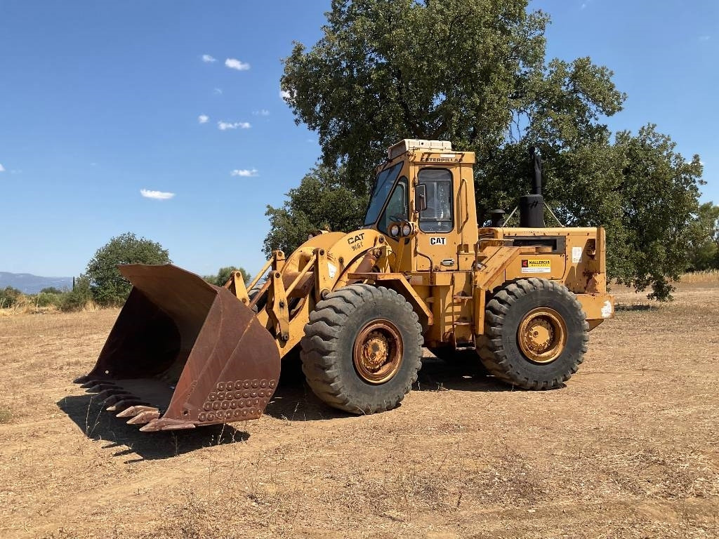 Chargeuse sur pneus CAT 966C