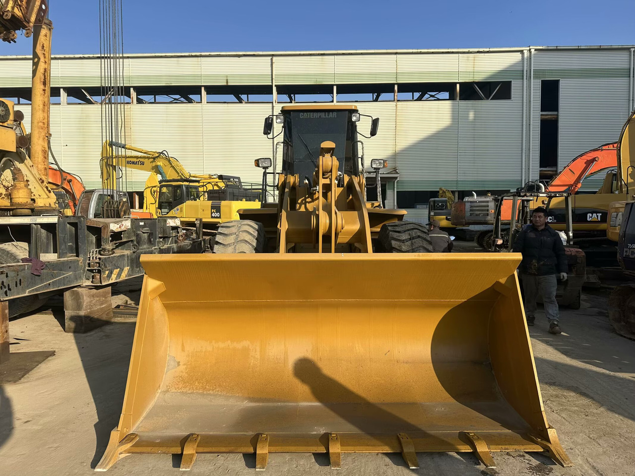 Chargeuse sur pneus CAT 966H