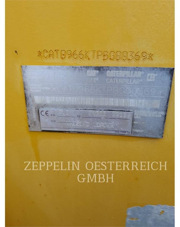 Chargeuse sur pneus CAT 966K