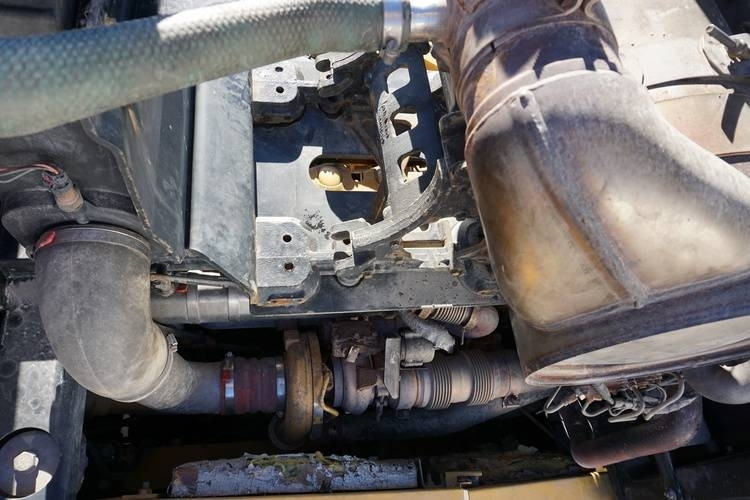 Chargeuse sur pneus CAT 966K