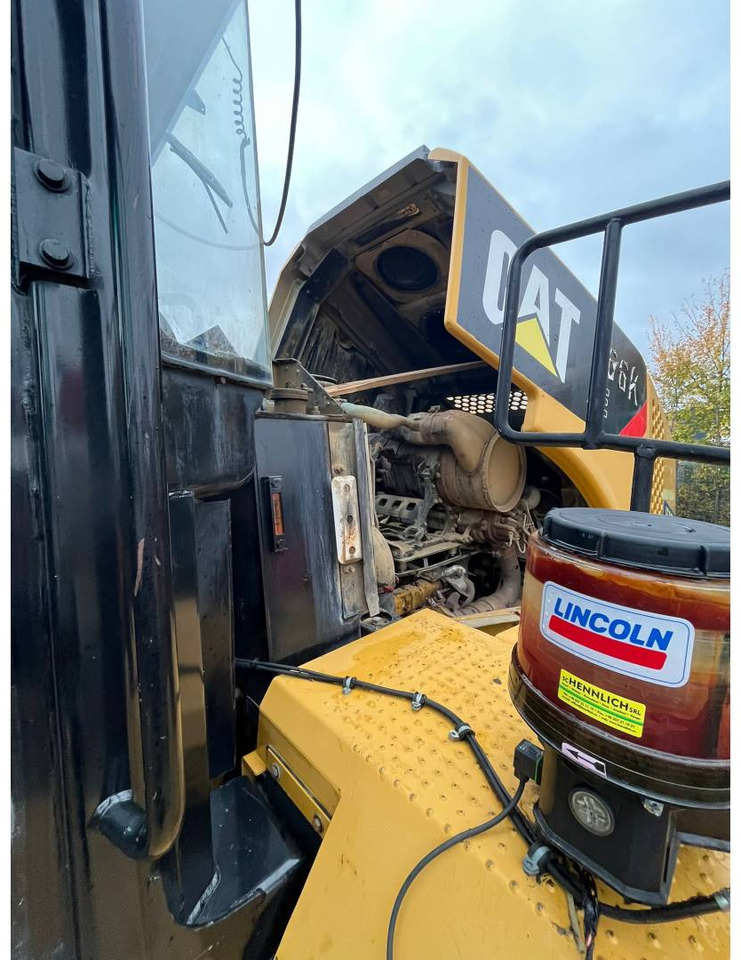 Chargeuse sur pneus CAT 966KXE