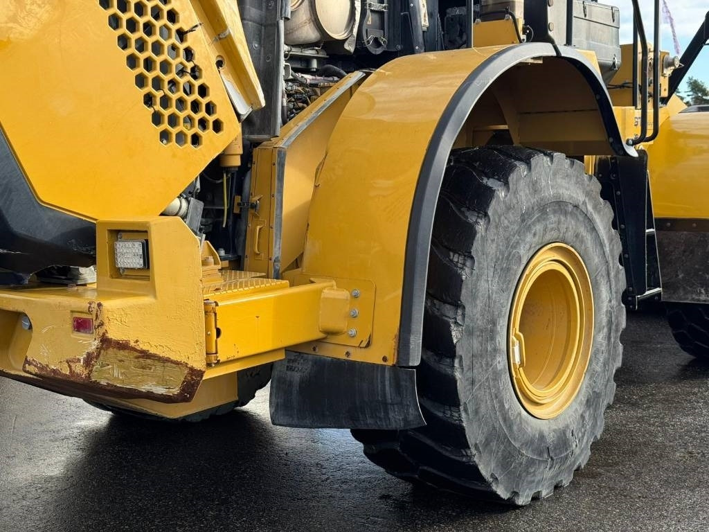 Chargeuse sur pneus CAT 966M