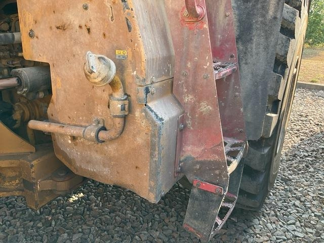 Chargeuse sur pneus CAT 966M XE