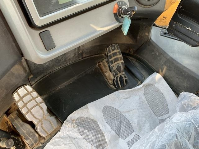 Chargeuse sur pneus CAT 966M XE