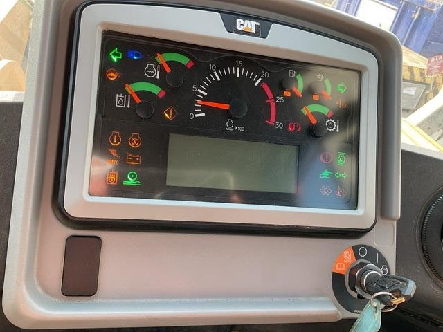 Chargeuse sur pneus CAT 966M XE