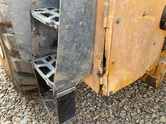 Chargeuse sur pneus CAT 966M XE