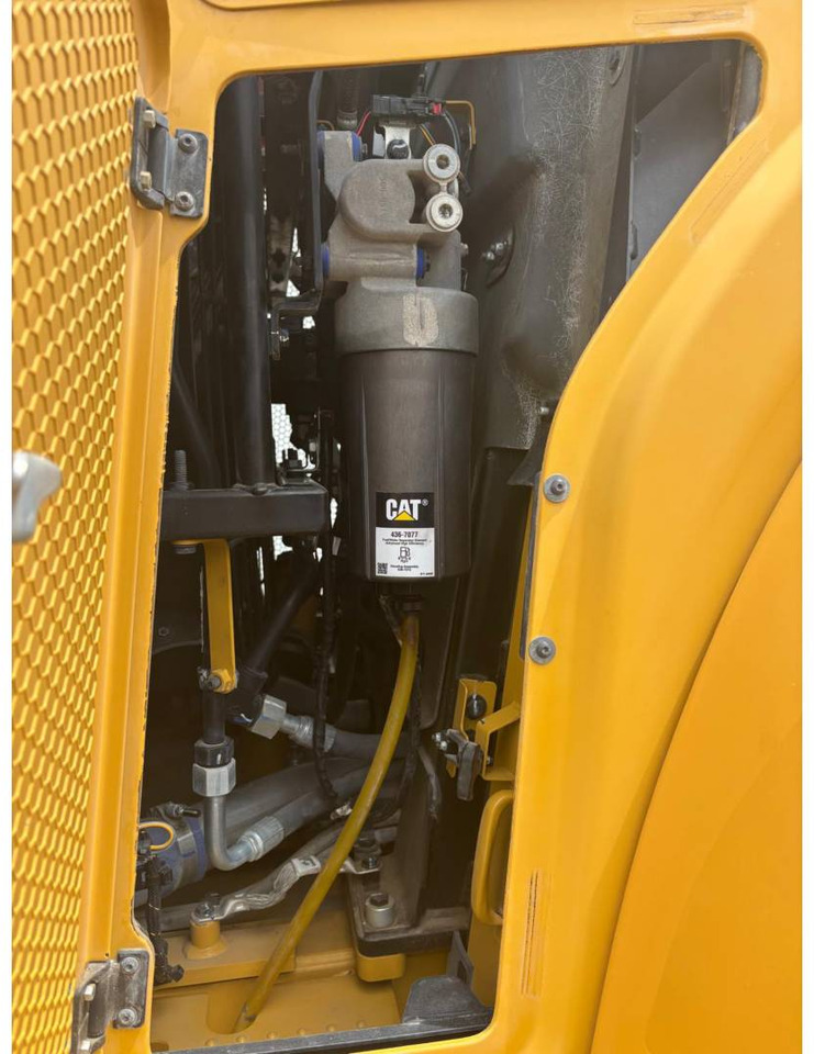 Chargeuse sur pneus CAT 966M XE