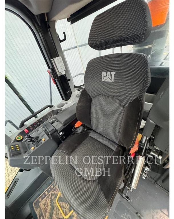 Chargeuse sur pneus CAT 966-14