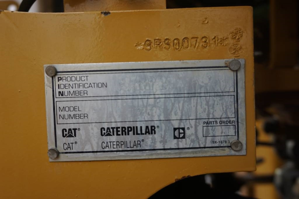 Chargeuse sur pneus CAT 966 G