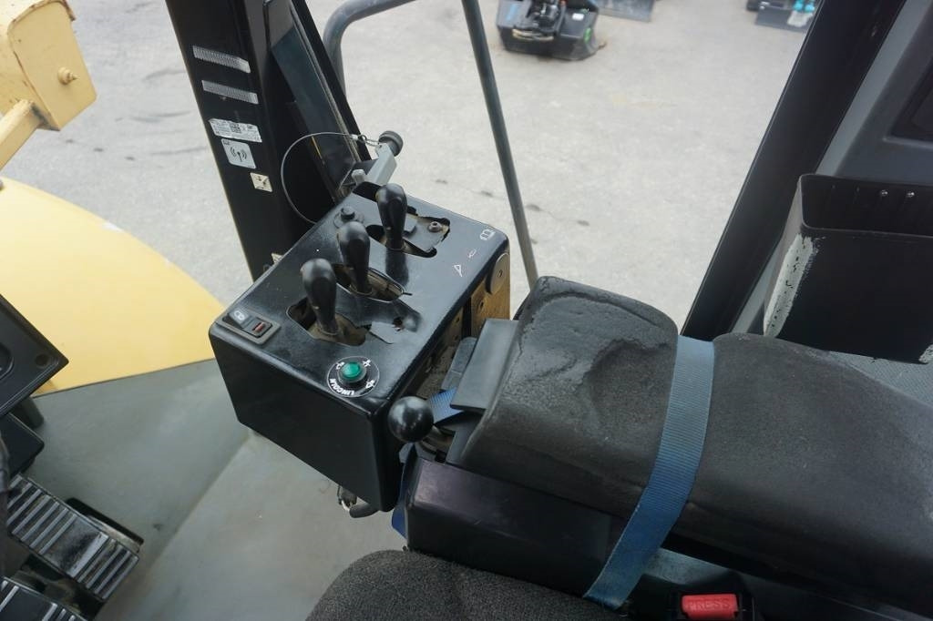 Chargeuse sur pneus CAT 966 G I