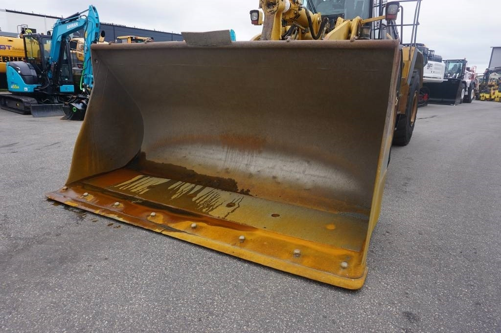 Chargeuse sur pneus CAT 966 G I