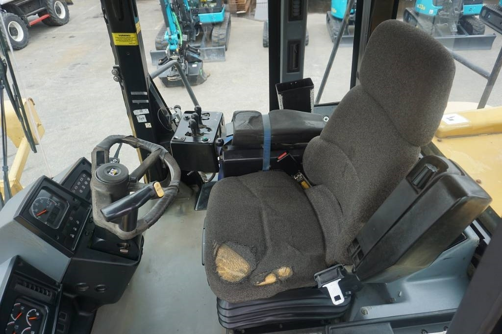 Chargeuse sur pneus CAT 966 G I