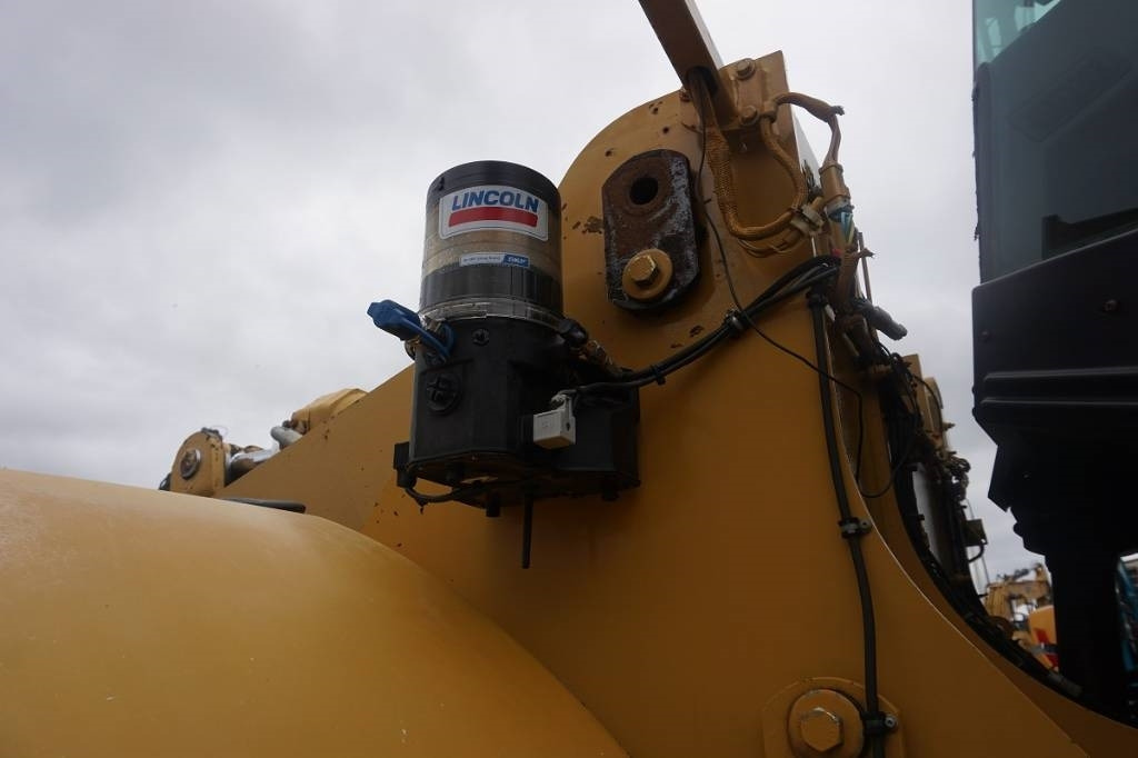 Chargeuse sur pneus CAT 966 G I