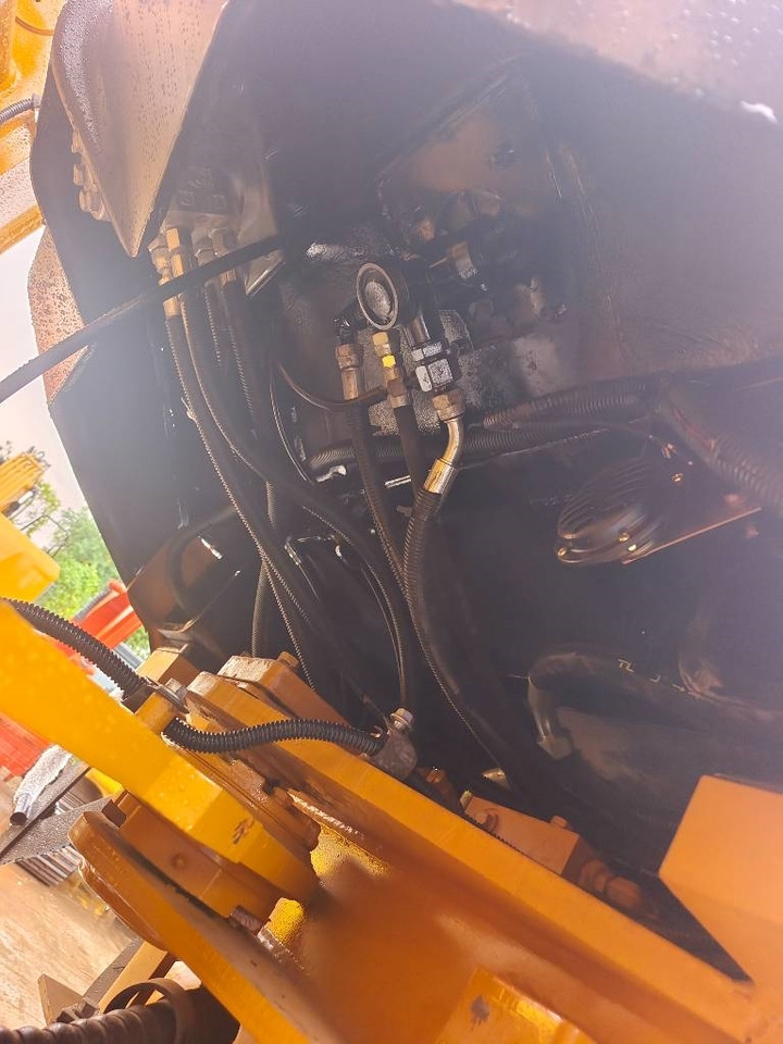 Chargeuse sur pneus CAT 966 H