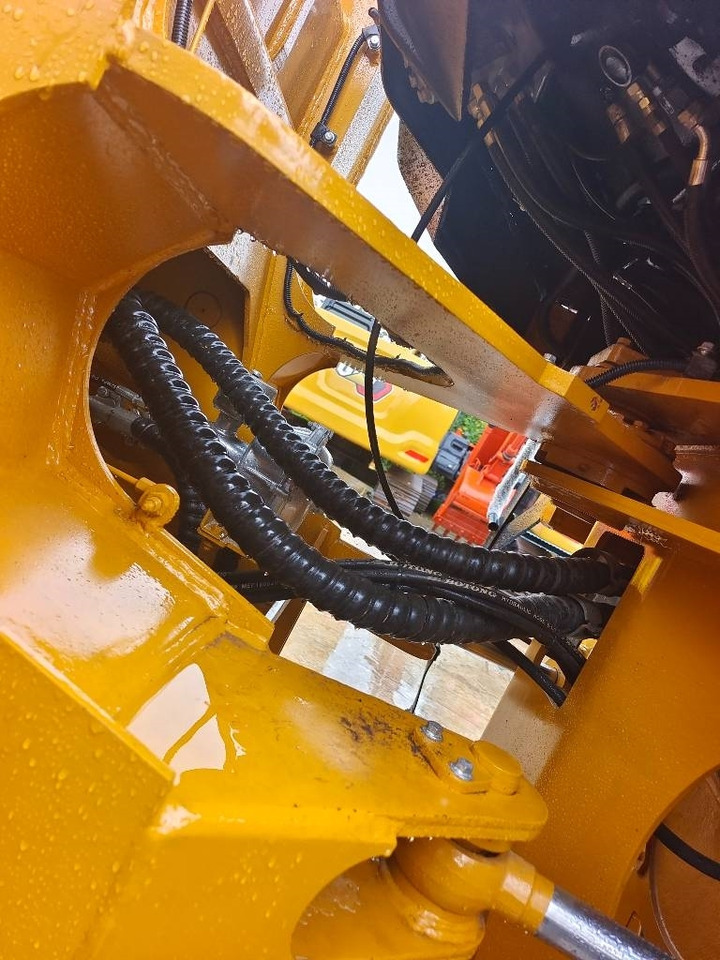 Chargeuse sur pneus CAT 966 H