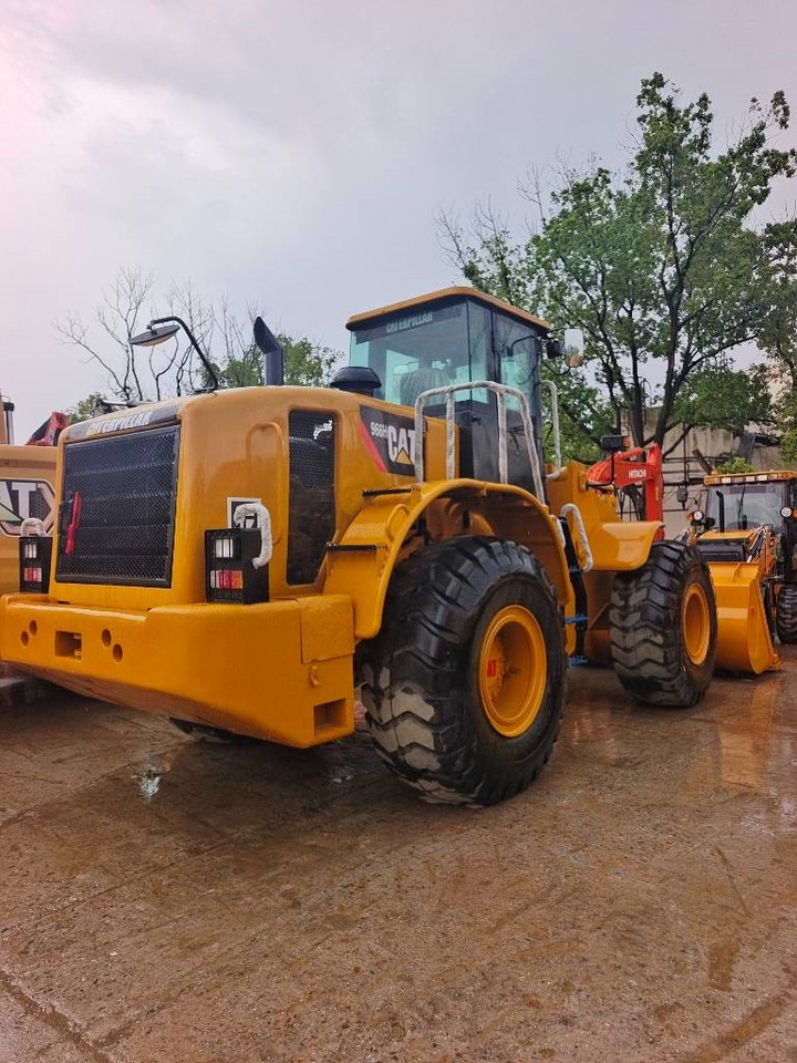 Chargeuse sur pneus CAT 966 H