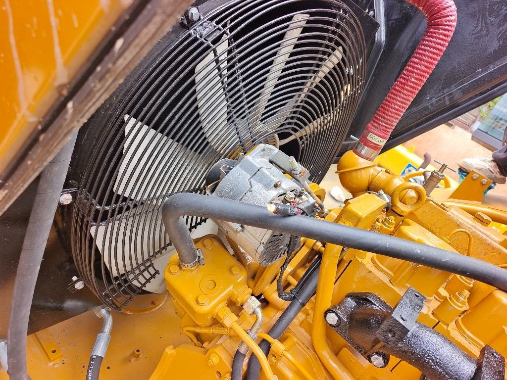 Chargeuse sur pneus CAT 966 H