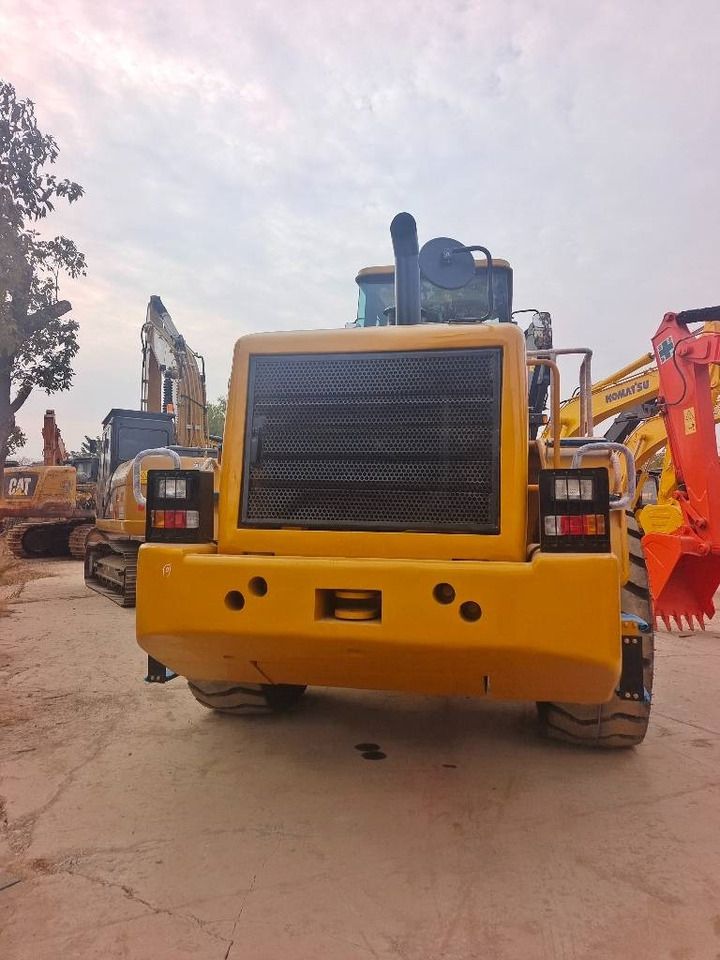 Chargeuse sur pneus CAT 966 H