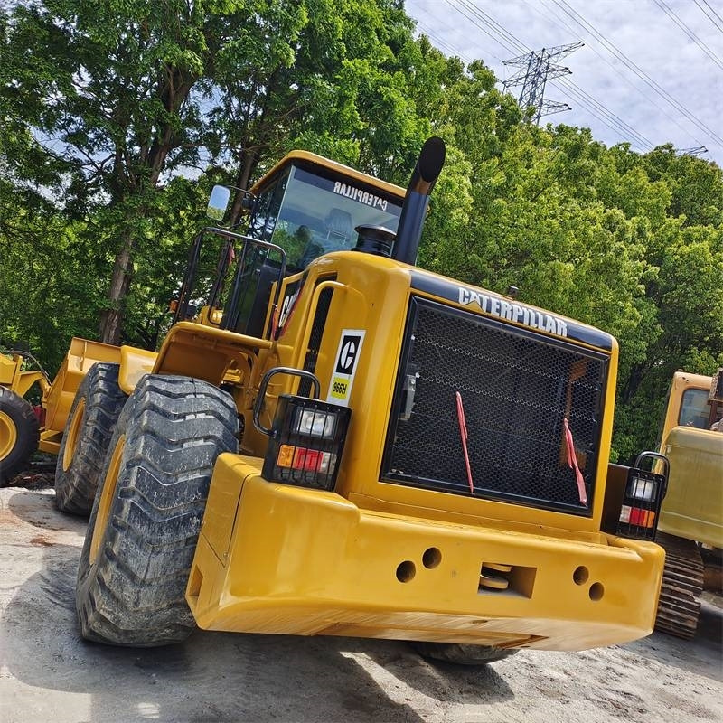 Chargeuse sur pneus CAT 966 H