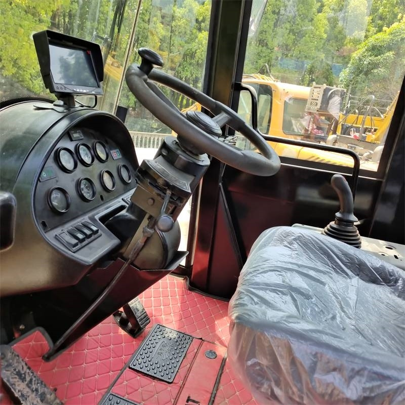 Chargeuse sur pneus CAT 966 H