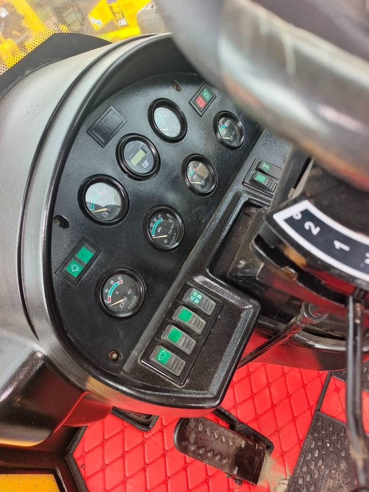 Chargeuse sur pneus CAT 966 H