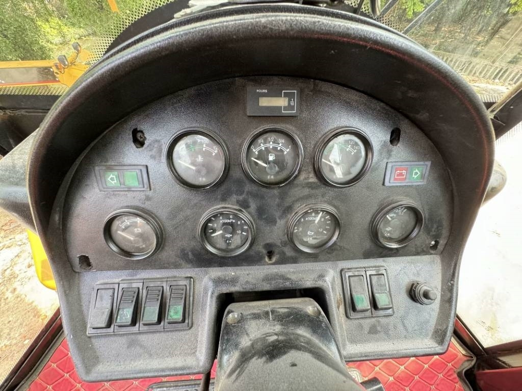 Chargeuse sur pneus CAT 966 H