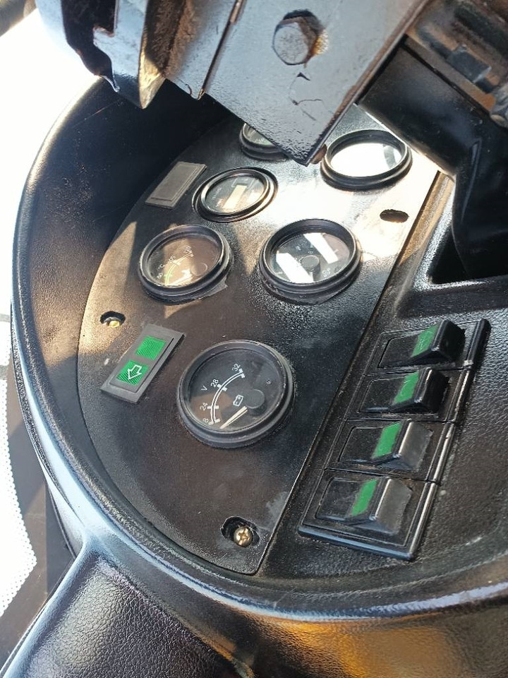 Chargeuse sur pneus CAT 966 H