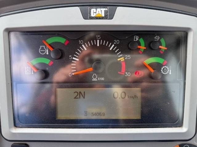 Chargeuse sur pneus CAT 966 M