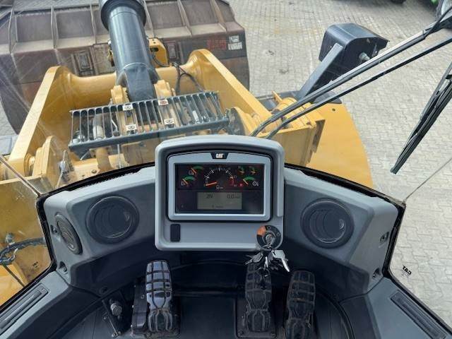 Chargeuse sur pneus CAT 966 M