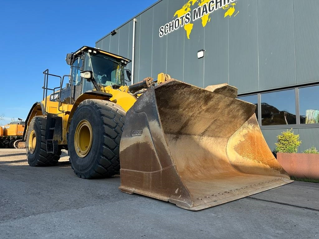 Chargeuse sur pneus CAT 966 M