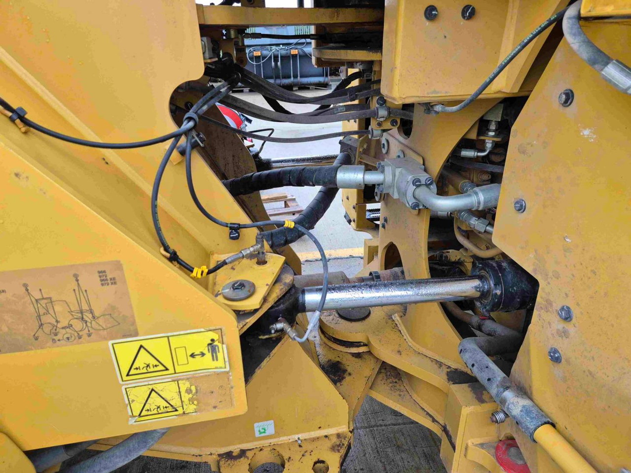 Chargeuse sur pneus CAT 972