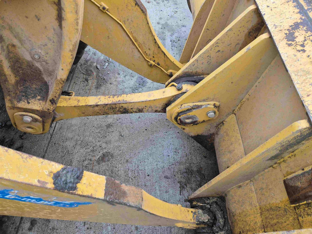 Chargeuse sur pneus CAT 972