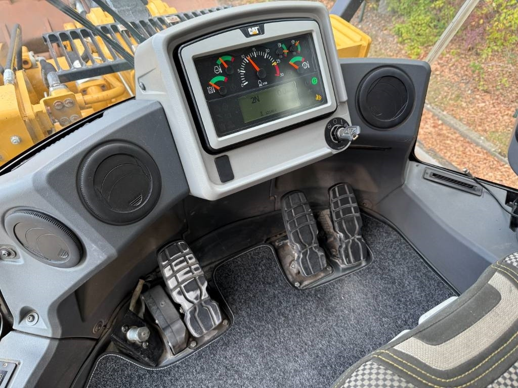 Chargeuse sur pneus CAT 972M