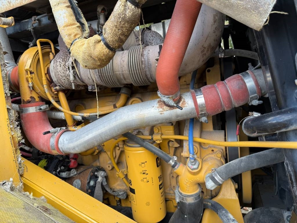 Chargeuse sur pneus CAT 972M