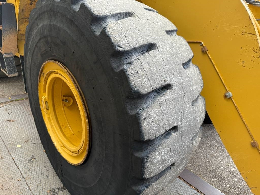 Chargeuse sur pneus CAT 972M