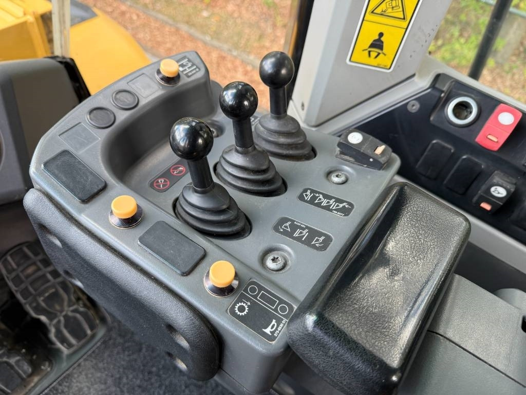 Chargeuse sur pneus CAT 972M